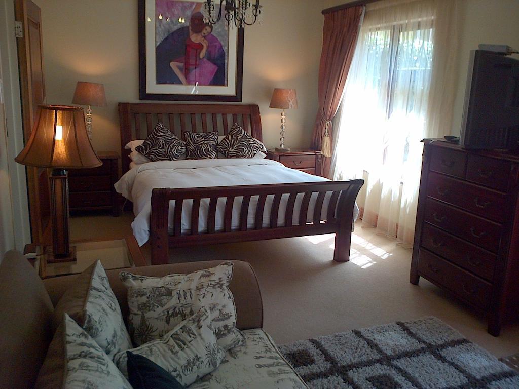 Jubilee Lodge Guest House Йоханнесбург Номер фото