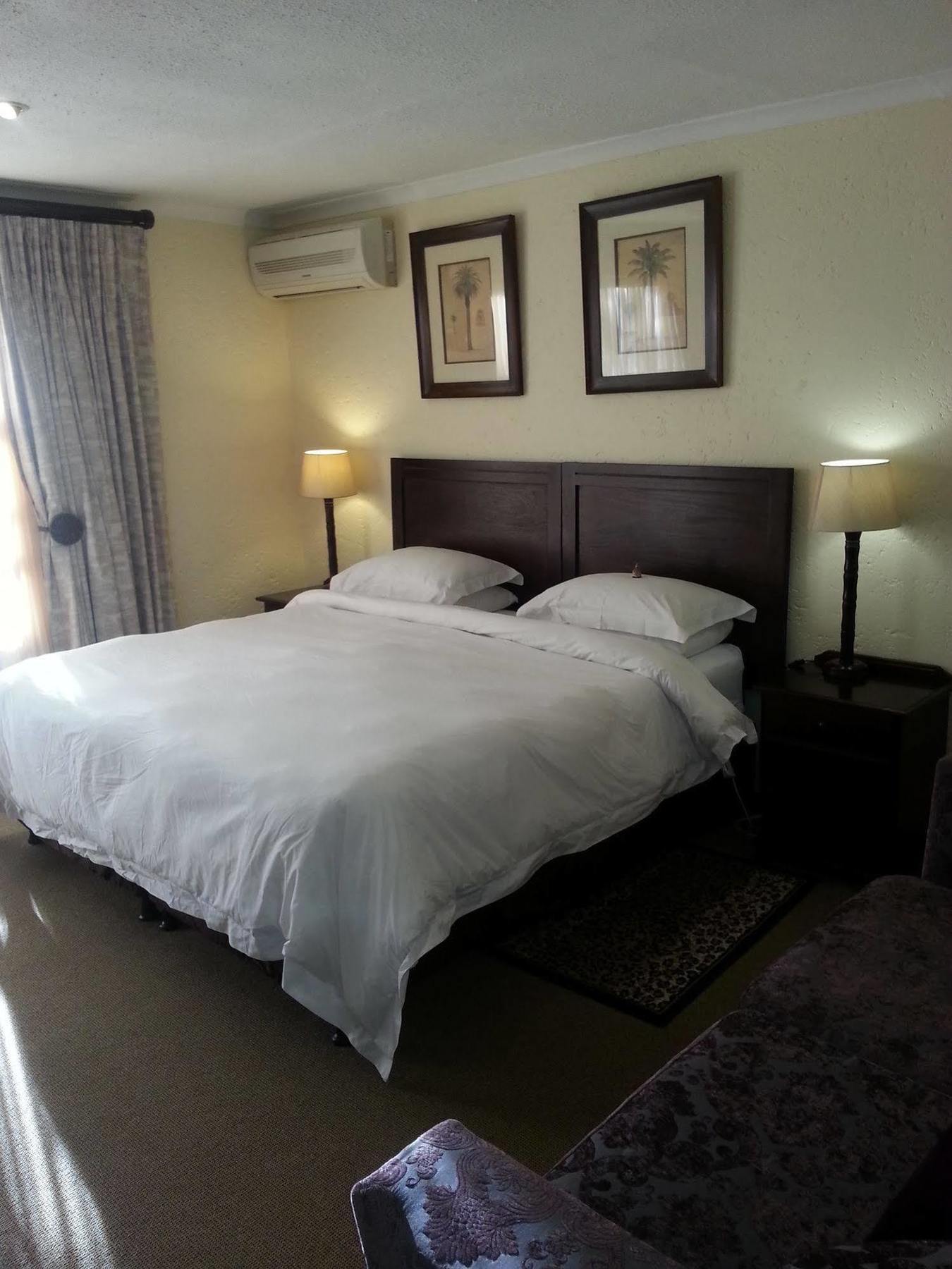 Jubilee Lodge Guest House Йоханнесбург Экстерьер фото